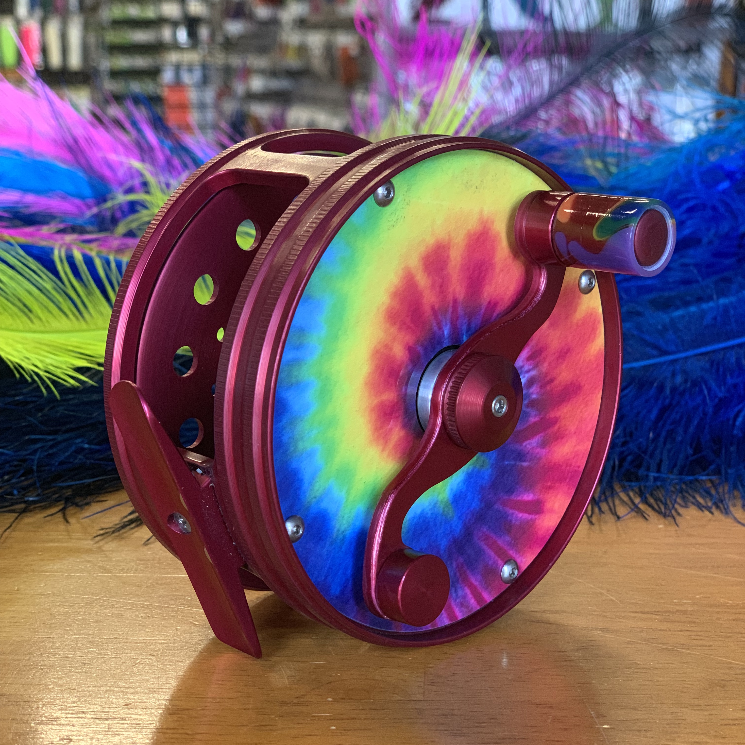 Speyco 4" Skagit Reel - Red Frame with Tie-Dye Face - Click Image to Close